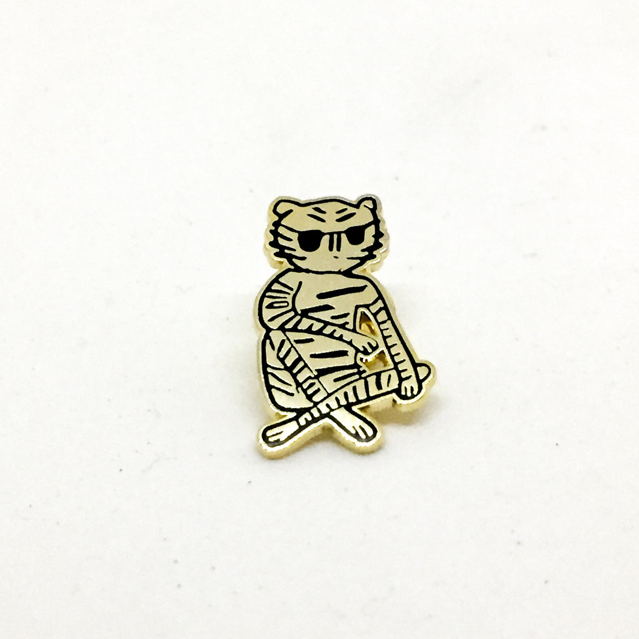 Tiger Style Pin